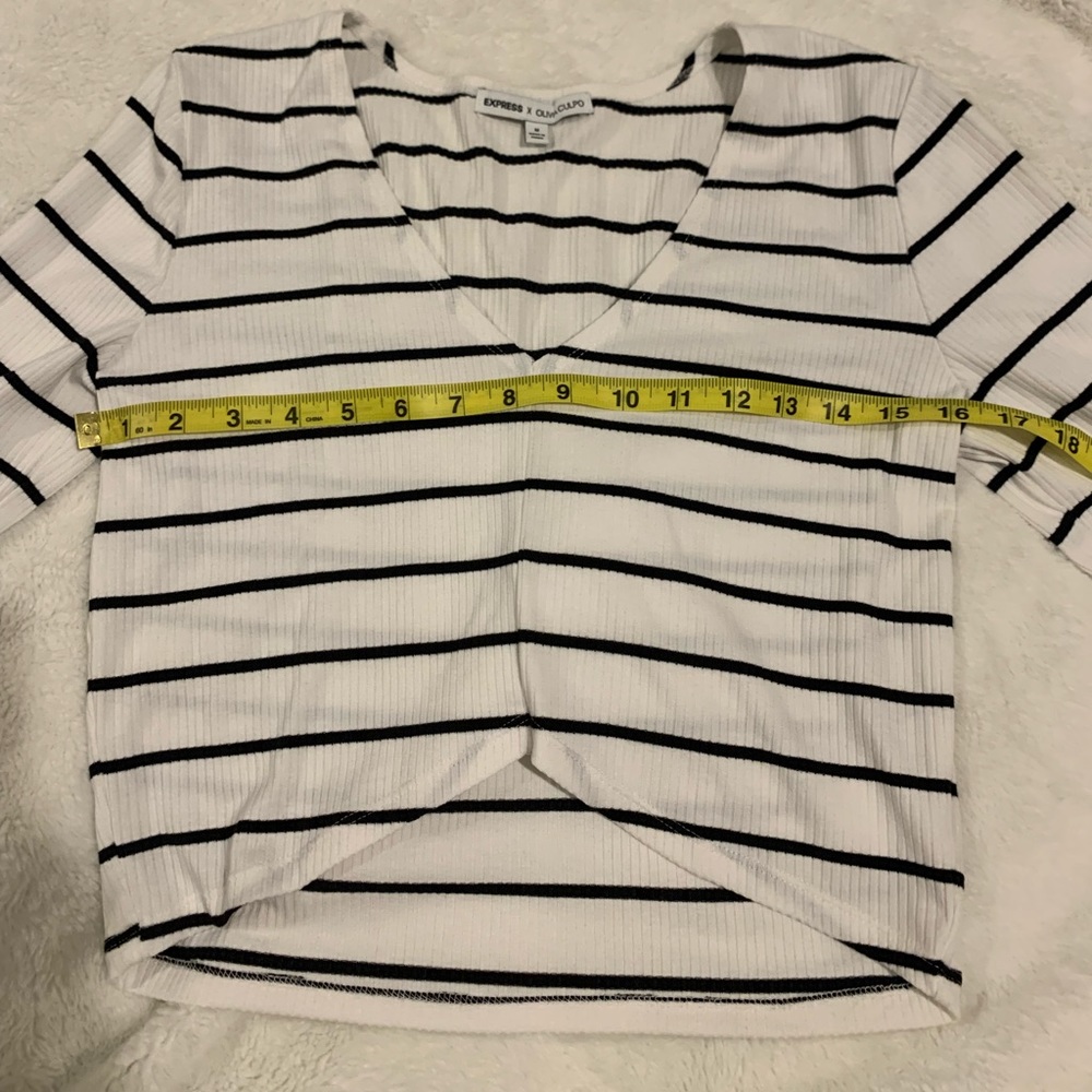 Olivia Culpo Striped Cropped Hi-Lo Tee in M